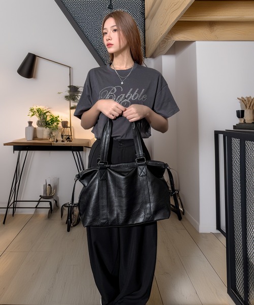 Candlestick(キャンドルスティック)の「上品 高見え PUレザー 2WAY ショルダーバッグ 斜めがけ スクエア トートバッグ 通勤 通学 デート 韓国 ファッション(ショルダーバッグ・レディース・アイボリー/ブラウン/ブラック・ONESIZE)」の4枚目の写真