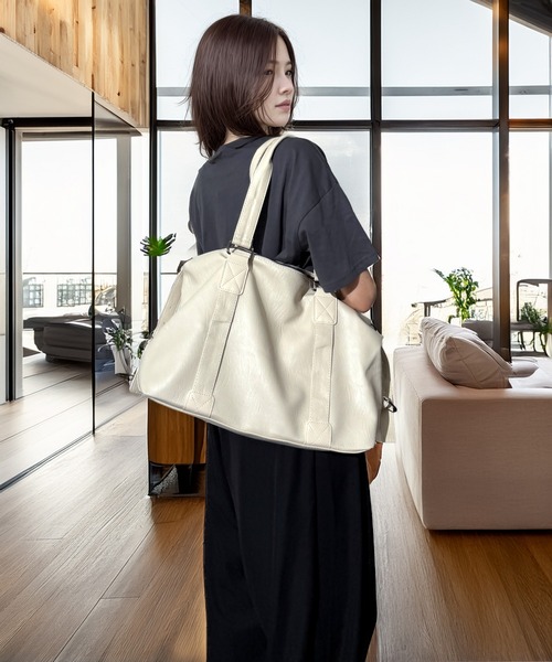 Candlestick(キャンドルスティック)の「上品 高見え PUレザー 2WAY ショルダーバッグ 斜めがけ スクエア トートバッグ 通勤 通学 デート 韓国 ファッション(ショルダーバッグ・レディース・アイボリー/ブラウン/ブラック・ONESIZE)」の15枚目の写真