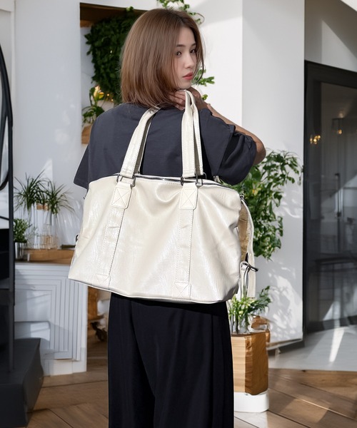 Candlestick(キャンドルスティック)の「上品 高見え PUレザー 2WAY ショルダーバッグ 斜めがけ スクエア トートバッグ 通勤 通学 デート 韓国 ファッション(ショルダーバッグ・レディース・アイボリー/ブラウン/ブラック・ONESIZE)」の16枚目の写真