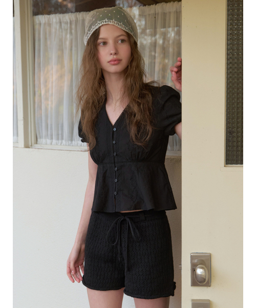RE_L(リエル)の「Feria cotton v blouse (black)(シャツ/ブラウス・レディース・その他・SMALL/MEDIUM)」の4枚目の写真