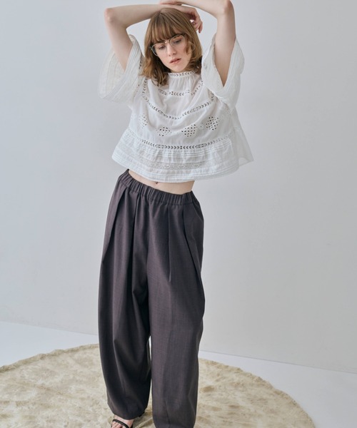 flaeu(フラユ)の「Cut Lace Bell Sleeve Blouse(シャツ/ブラウス・レディース・ホワイト/ブラック・FREE)」の4枚目の写真