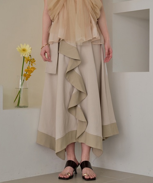 mideal(マイディール)の「two tone frill hem skirt / バイカラーフリルヘムスカート(スカート・レディース・アイボリー/ブラック・FREE)」の3枚目の写真