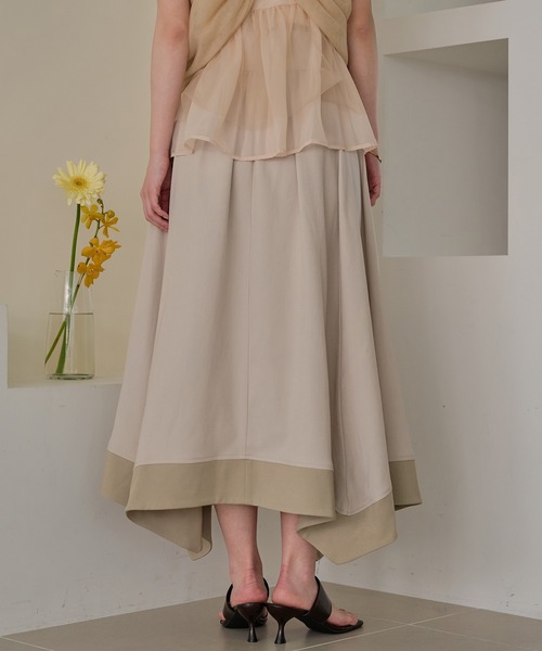 mideal(マイディール)の「two tone frill hem skirt / バイカラーフリルヘムスカート(スカート・レディース・アイボリー/ブラック・FREE)」の5枚目の写真