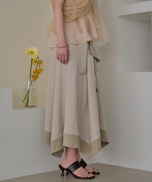 mideal(マイディール)の「two tone frill hem skirt / バイカラーフリルヘムスカート(スカート・レディース・アイボリー/ブラック・FREE)」の6枚目の写真
