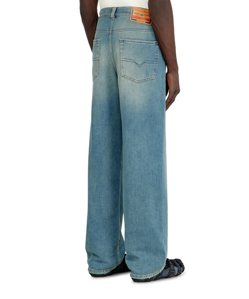 DIESEL（ディーゼル）の「メンズ デニムパンツ 2001 D-MACRO（デニムパンツ・メンズ・ライトブルー・26inch/34inch/36inch/32inch/30inch/28inch）」の3枚目の写真