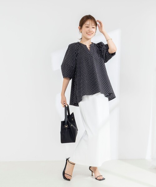 NOLLEY’S(ノーリーズ)の「【WEB限定】サッカードット5分袖タックブラウス(シャツ/ブラウス・レディース・ブラック系その他3/ホワイト系その他4・38)」の14枚目の写真