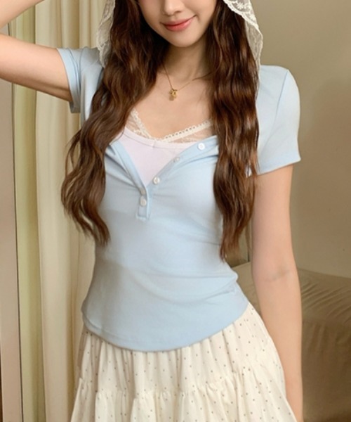 AMAJI(アマジ)の「レース切替 フード付き 半袖Tシャツ(Tシャツ/カットソー・レディース・ライトブルー・SMALL/MEDIUM/LARGE/X-LARGE)」の3枚目の写真