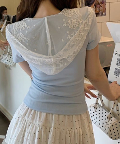 AMAJI(アマジ)の「レース切替 フード付き 半袖Tシャツ(Tシャツ/カットソー・レディース・ライトブルー・SMALL/MEDIUM/LARGE/X-LARGE)」の2枚目の写真