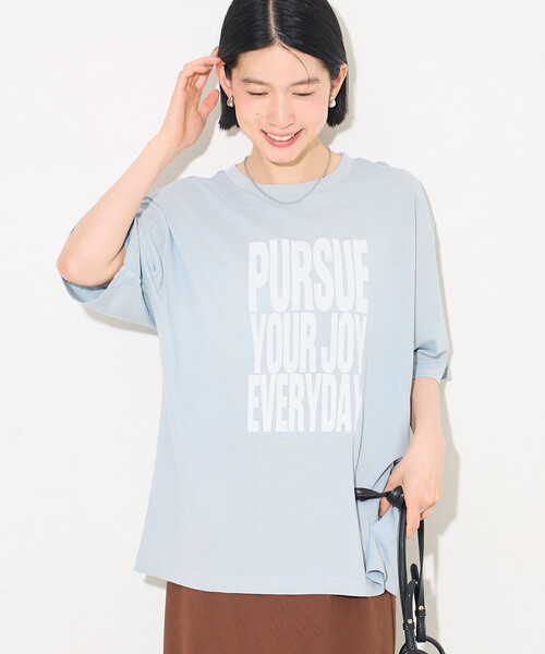 FREAK'S STORE（フリークスストア）の「ピグメント ロゴTシャツ/オーバーサイズTシャツ（Tシャツ/カットソー・レディース・チャコール/ベージュ/サックスブルー・ﾌﾘ-）」の10枚目の写真