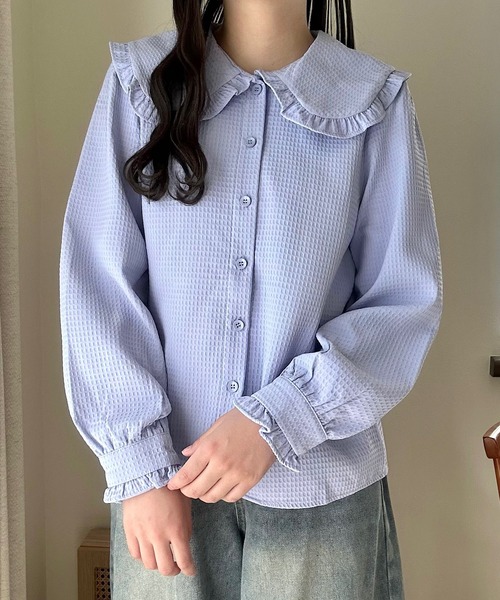 Cham.(チャム)の「着回しビッグカラーブラウス(シャツ/ブラウス・レディース・ホワイト/ベージュ/ライトグリーン/ライトブルー/イエロー/レッド/ブラック/パープル・FREE)」の6枚目の写真