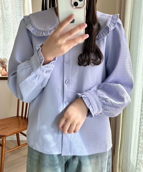 Cham.(チャム)の「着回しビッグカラーブラウス(シャツ/ブラウス・レディース・ホワイト/ベージュ/ライトグリーン/ライトブルー/イエロー/レッド/ブラック/パープル・FREE)」の22枚目の写真