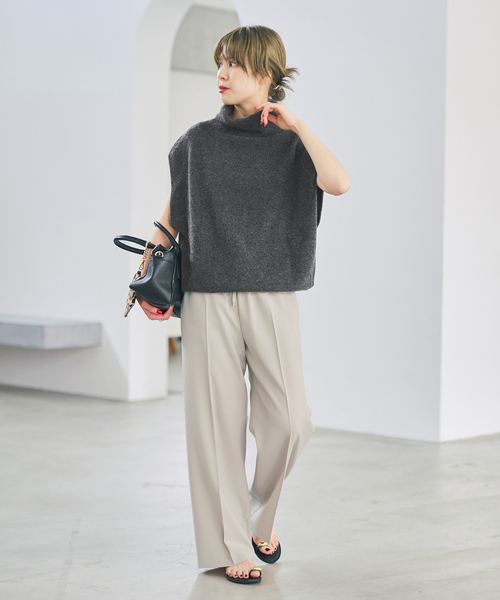 Spick & Span(スピックアンドスパン)の「《新色有り / 追加》オフタートルニットベスト(ベスト・レディース・チャコールグレー/ベージュ/ボルドー・FREE)」の4枚目の写真