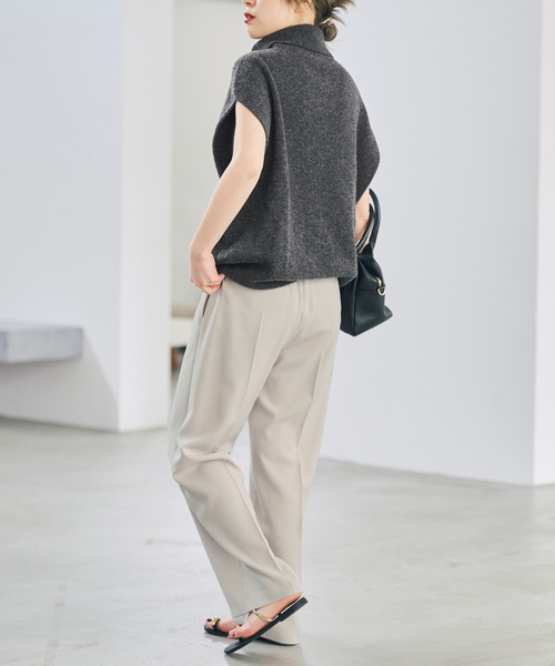 Spick & Span(スピックアンドスパン)の「《新色有り / 追加》オフタートルニットベスト(ベスト・レディース・チャコールグレー/ベージュ/ボルドー・FREE)」の9枚目の写真