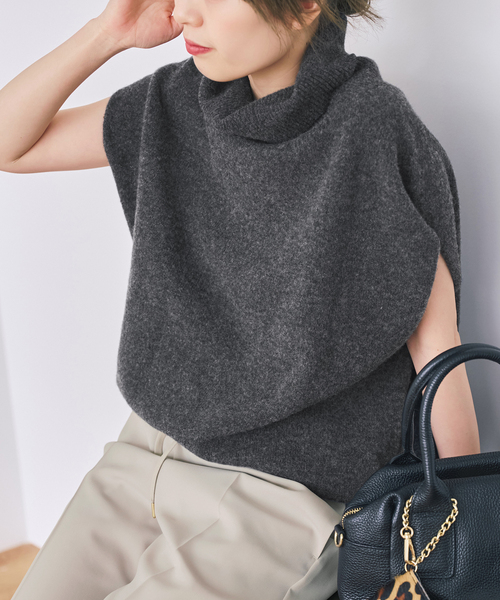 Spick & Span(スピックアンドスパン)の「《新色有り / 追加》オフタートルニットベスト(ベスト・レディース・チャコールグレー/ベージュ/ボルドー・FREE)」の11枚目の写真
