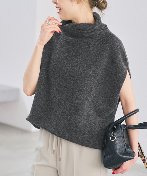 Spick & Span(スピックアンドスパン)の「《新色有り / 追加》オフタートルニットベスト(ベスト・レディース・チャコールグレー/ベージュ/ボルドー・FREE)」の12枚目の写真