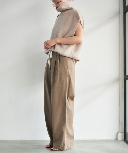 Spick & Span(スピックアンドスパン)の「《新色有り / 追加》オフタートルニットベスト(ベスト・レディース・チャコールグレー/ベージュ/ボルドー・FREE)」の16枚目の写真