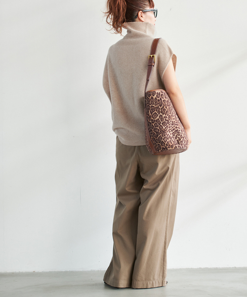 Spick & Span(スピックアンドスパン)の「《新色有り / 追加》オフタートルニットベスト(ベスト・レディース・チャコールグレー/ベージュ/ボルドー・FREE)」の17枚目の写真