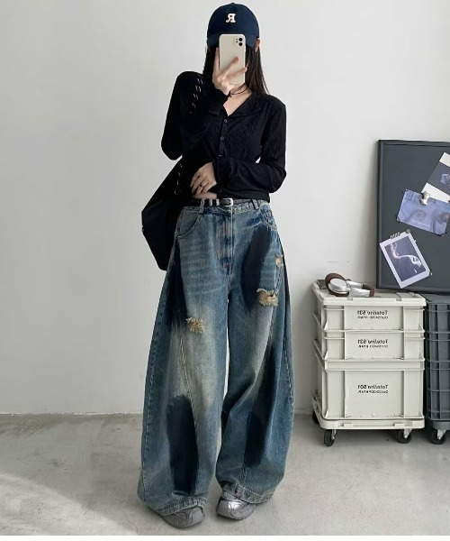 REBALANCE(リバランス)の「ワイドデニムパンツ(デニムパンツ・レディース・A・MEDIUM/LARGE/X-LARGE)」の6枚目の写真