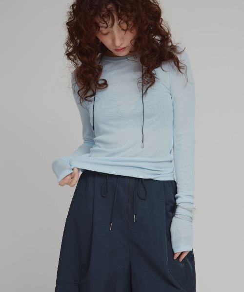 W:Huku(フーク)の「リバーシブルロングスリーブTシャツ / Reversible Long-Sleeve T-Shirt(Tシャツ/カットソー・レディース・ブラック/オフホワイト/ブルー系その他/イエロー系その他/ベージュ・FREE)」の4枚目の写真