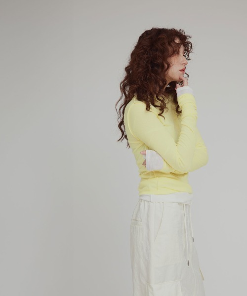 W:Huku(フーク)の「リバーシブルロングスリーブTシャツ / Reversible Long-Sleeve T-Shirt(Tシャツ/カットソー・レディース・ブラック/オフホワイト/ブルー系その他/イエロー系その他/ベージュ・FREE)」の15枚目の写真