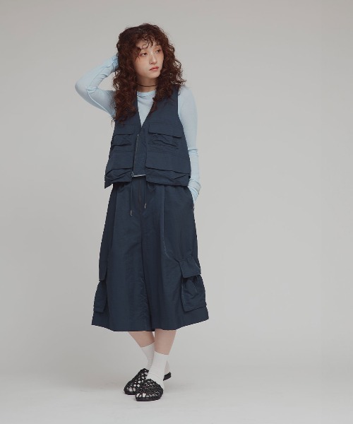 W:Huku(フーク)の「リバーシブルロングスリーブTシャツ / Reversible Long-Sleeve T-Shirt(Tシャツ/カットソー・レディース・ブラック/オフホワイト/ブルー系その他/イエロー系その他/ベージュ・FREE)」の19枚目の写真
