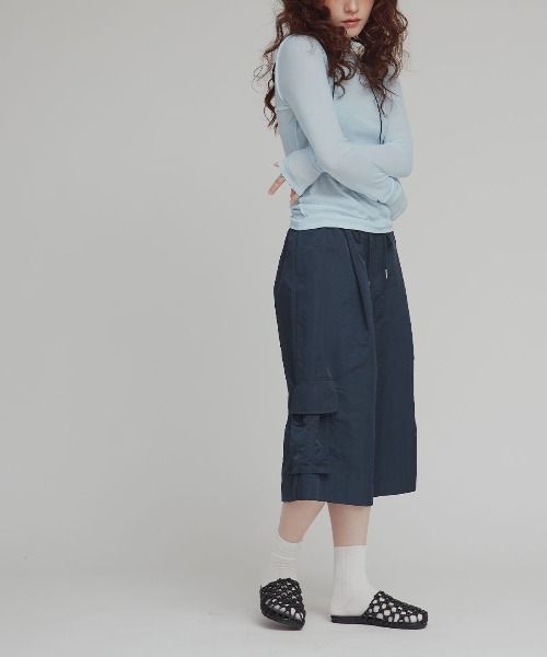 W:Huku(フーク)の「リバーシブルロングスリーブTシャツ / Reversible Long-Sleeve T-Shirt(Tシャツ/カットソー・レディース・ブラック/オフホワイト/ブルー系その他/イエロー系その他/ベージュ・FREE)」の20枚目の写真