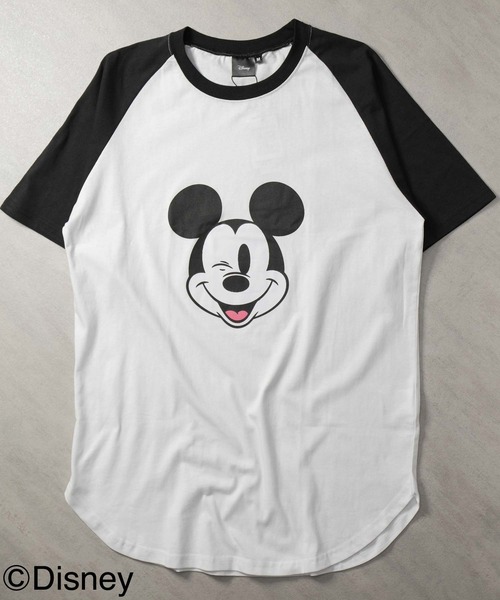 Disney(ディズニー)の「【Disney/MICKEY MOUSE 】ミッキー ラグラン ちょいBIG T(Tシャツ/カットソー・メンズ・ホワイト×ブラック/ホワイト×グレー/グレー系その他/ベージュ系その他/ホワイト×ネイビー/ベージュ×ブラック/ホワイト系/グレー系・M/L/XL)」の4枚目の写真
