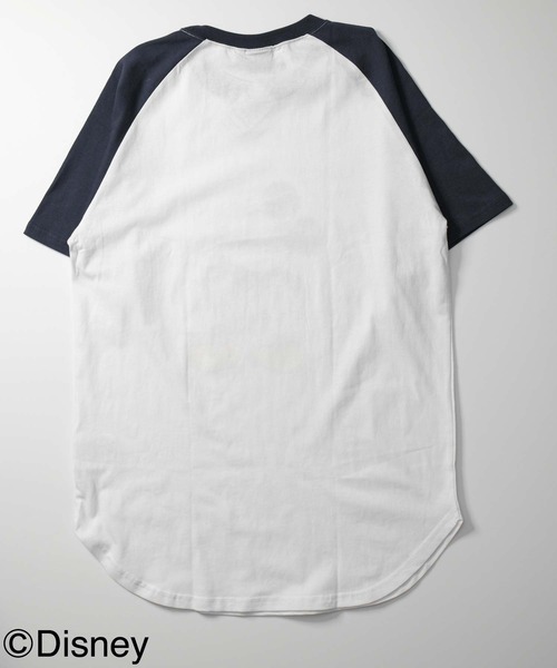 Disney(ディズニー)の「【Disney/MICKEY MOUSE 】ミッキー ラグラン ちょいBIG T(Tシャツ/カットソー・メンズ・ホワイト×ブラック/ホワイト×グレー/グレー系その他/ベージュ系その他/ホワイト×ネイビー/ベージュ×ブラック/ホワイト系/グレー系・M/L/XL)」の16枚目の写真