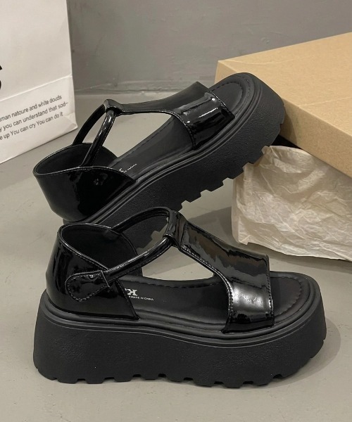 yuue' ( wear )(ユーイ)の「アンクルストラップコンフォート厚底サンダル(サンダル・レディース・ブラック/シルバー・24.5cm/23.5cm)」の13枚目の写真