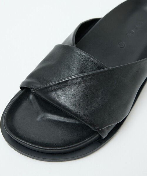 waa.(ワー)の「【Waa .studios / ワースタジオ】XEP SANDALS / XEP サンダル / レザーサンダル / クロスデザイン(サンダル・メンズ・ブラック・42/43/41)」の7枚目の写真