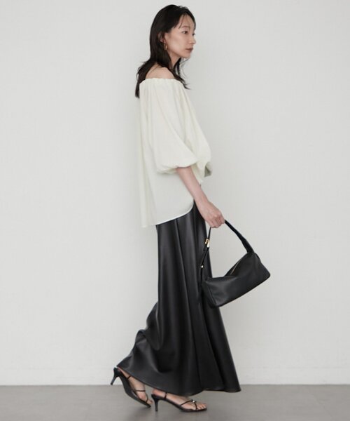 LOUNGEDRESS(ラウンジドレス)の「《セットアップ可》【JAPAN MADE】カラミメッシュオフショルプルオーバー(シャツ/ブラウス・レディース・ブラック/オフホワイト/ブラウン・FREE)」の7枚目の写真