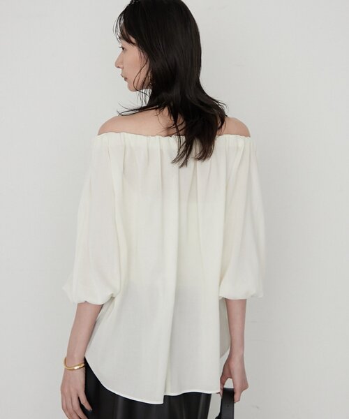 LOUNGEDRESS(ラウンジドレス)の「《セットアップ可》【JAPAN MADE】カラミメッシュオフショルプルオーバー(シャツ/ブラウス・レディース・ブラック/オフホワイト/ブラウン・FREE)」の11枚目の写真