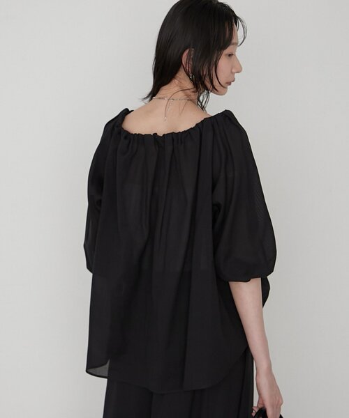 LOUNGEDRESS(ラウンジドレス)の「《セットアップ可》【JAPAN MADE】カラミメッシュオフショルプルオーバー(シャツ/ブラウス・レディース・ブラック/オフホワイト/ブラウン・FREE)」の19枚目の写真