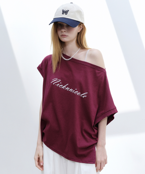 NICK&NICOLE(ニックアンドニコール)の「LETTERING OFF SHOULDER TOP_PLUM(Tシャツ/カットソー・レディース・その他・FREE)」の1枚目の写真