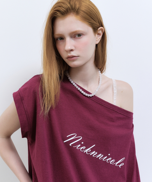 NICK&NICOLE(ニックアンドニコール)の「LETTERING OFF SHOULDER TOP_PLUM(Tシャツ/カットソー・レディース・その他・FREE)」の3枚目の写真