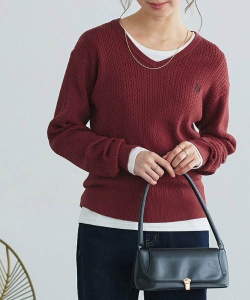 Pierrot(ピエロ)の「U.S.POLO ASSN. Vネックケーブルニット(ニット/セーター・レディース・ネイビー/オフホワイト/杢グレー/レッド系その他/ブラウン系その他・M/LL/L)」の6枚目の写真