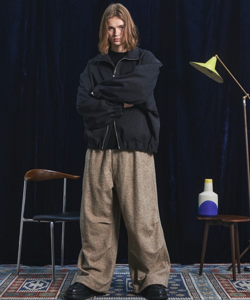 MAISON SPECIAL(メゾンスペシャル)の「《UNISEX》Curve Switching Prime-Over Stand Collar Blouson/カーブスイッチングプライムオーバースタンドブルゾン【MAISON SPECIAL/メゾンスペシャル】■セットアップ対応■(ブルゾン・メンズ・ブラック/グレー・0/1/2)」の4枚目の写真