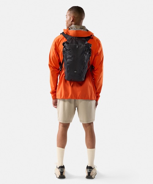 Matador（マタドール）の「Matador/マタドール 18L Waterproof Packable Backpack/18L ウォータープルーフ パッカブルバックパック（バックパック/リュック・メンズ・ワインレッド/ダークグリーン/ブラック・FREE）」の16枚目の写真