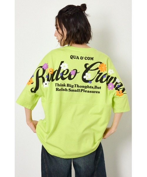 RODEO CROWNS WIDE BOWL(ロデオクラウンズワイドボウル)の「フラワースクリプトロゴ5分袖Tシャツ(Tシャツ/カットソー・レディース・オフホワイト/ライム/ブラック/ライトピンク・FREE)」の7枚目の写真