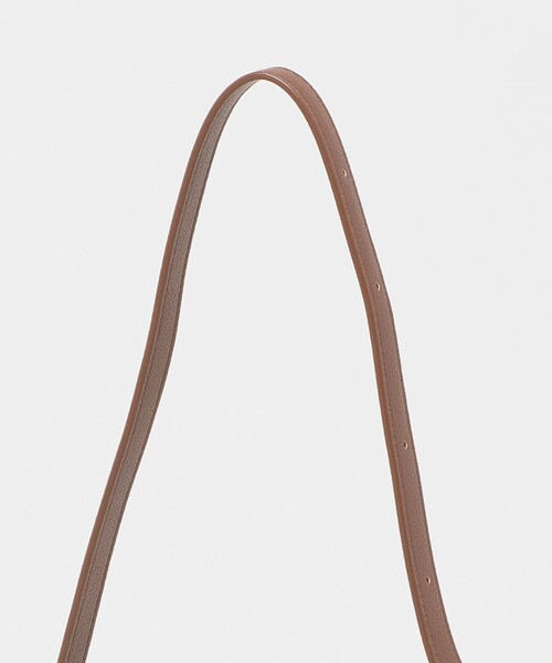 BEAUTY&YOUTH UNITED ARROWS(ビューティーアンドユースユナイテッドアローズ)の「“Emboss Bag Series” バケット バッグ(ショルダーバッグ・メンズ・ブラック/ダークグレー・FREE)」の7枚目の写真