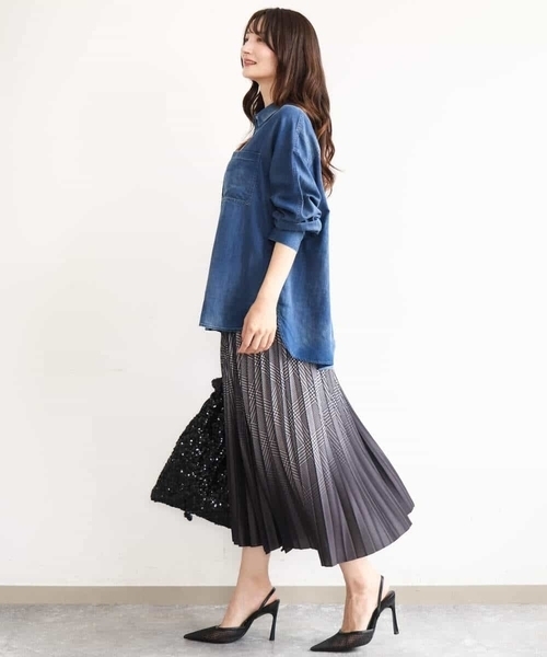 MK MICHEL KLEIN（エムケーミッシェルクラン）の「[洗える]グラデーションデザインニットプリーツスカート（スカート・レディース・ブラウン系/グレー系/ブルーグレー・38）」の16枚目の写真