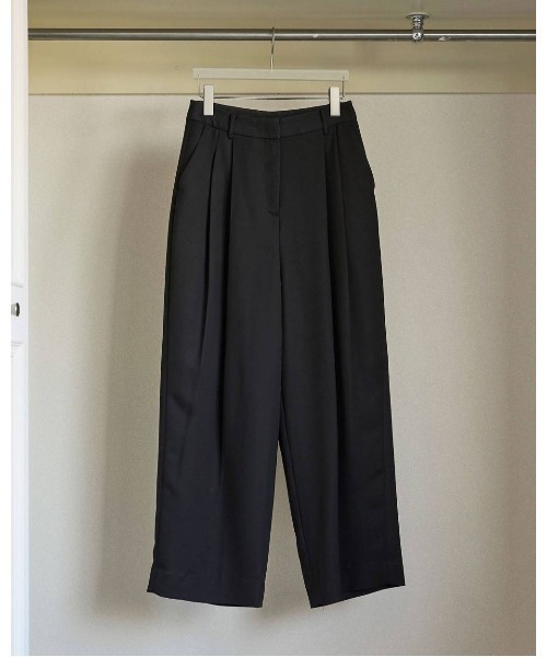 anuke(アンヌーク)の「anuke Twill Satin Pants(その他パンツ・レディース・ブラック・38)」の1枚目の写真