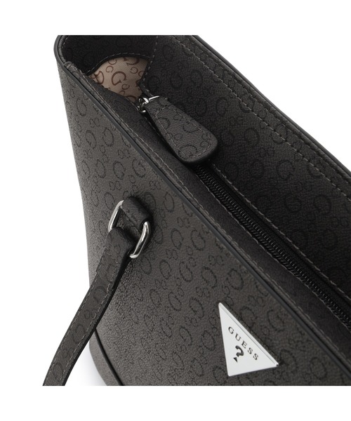 Guess（ゲス）の「LILIA Carryall トートバッグ（トートバッグ・レディース・ナチュラル/ダークグレー・ONE SIZE）」の7枚目の写真