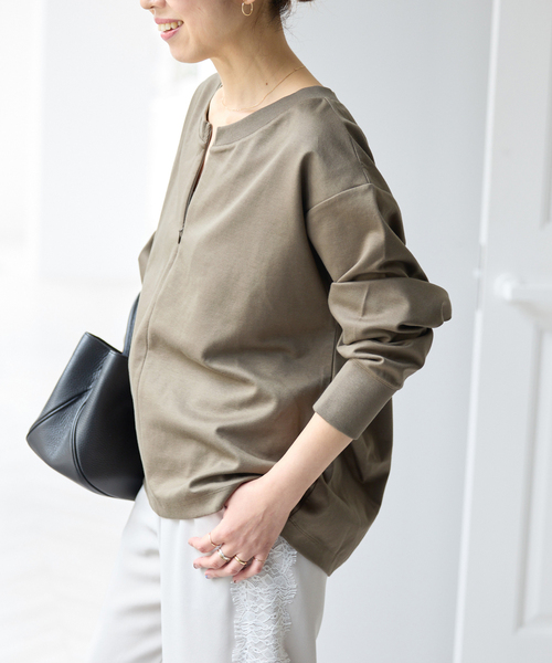 Spick & Span(スピックアンドスパン)の「スキッパーネックタックプルオーバー(Tシャツ/カットソー・レディース・ブラウン/カーキ・FREE)」の14枚目の写真
