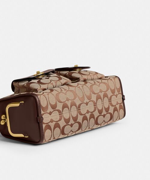 COACH（コーチ）の「ターンロック ハバーサック バッグ 27・シグネチャー ジャカード（ショルダーバッグ・レディース・ブラウン系その他・ONE）」の8枚目の写真