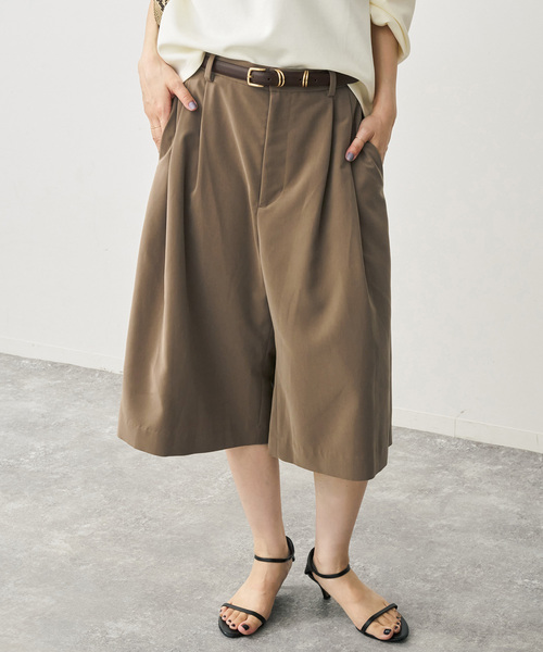 Spick & Span(スピックアンドスパン)の「ツータックキュロットパンツ(その他パンツ・レディース・チャコールグレー/キャメル・36/38)」の2枚目の写真