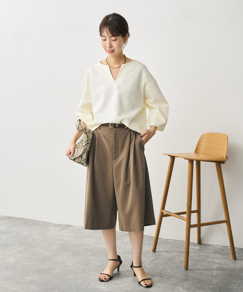 Spick & Span(スピックアンドスパン)の「ツータックキュロットパンツ(その他パンツ・レディース・チャコールグレー/キャメル・36/38)」の4枚目の写真