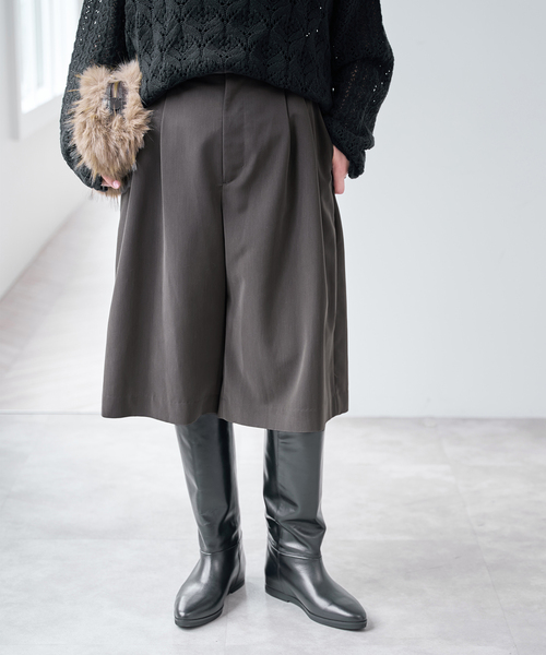Spick & Span(スピックアンドスパン)の「ツータックキュロットパンツ(その他パンツ・レディース・チャコールグレー/キャメル・36/38)」の5枚目の写真
