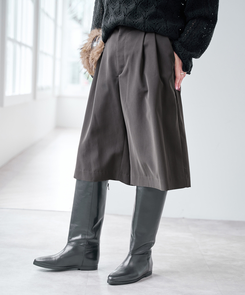 Spick & Span(スピックアンドスパン)の「ツータックキュロットパンツ(その他パンツ・レディース・チャコールグレー/キャメル・36/38)」の6枚目の写真
