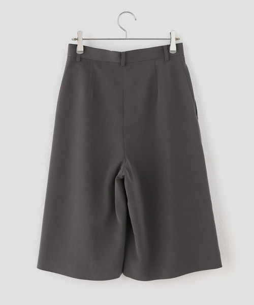 Spick & Span(スピックアンドスパン)の「ツータックキュロットパンツ(その他パンツ・レディース・チャコールグレー/キャメル・36/38)」の16枚目の写真